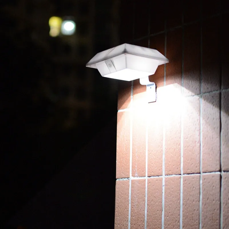 Solar Fence Light — application or detail image 3